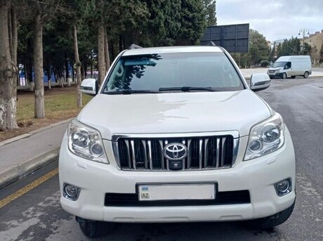 Toyota Land Cruiser Prado 2012