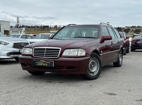 Mercedes C 200