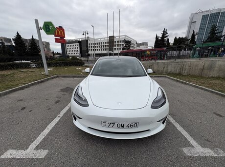 Tesla Model 3 2023