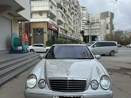 Mercedes E 240 2000