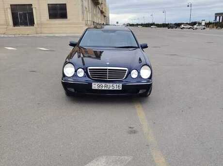 Mercedes E 240