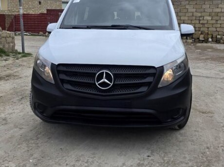 Mercedes Vito 121