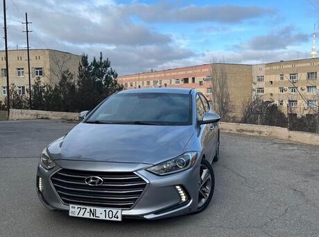 Hyundai Elantra 2016