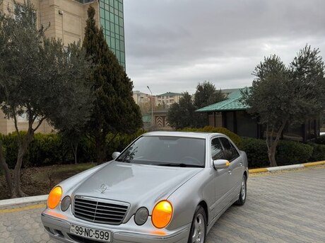 Mercedes E 220 1999