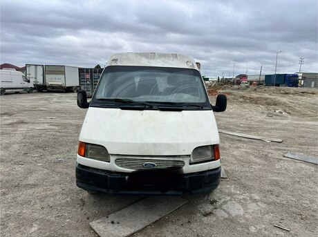 Ford Transit 2000