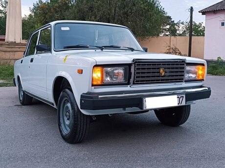 LADA (VAZ) 2107