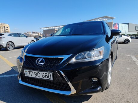 Lexus CT 200h