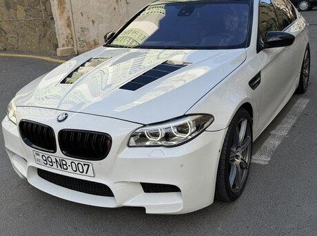 BMW M5