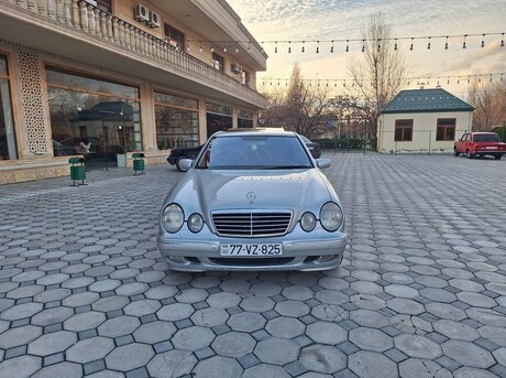 Mercedes E 320 2001