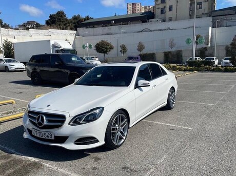Mercedes E 220