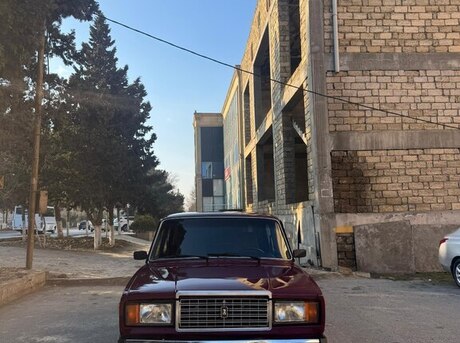 LADA (VAZ) 2107