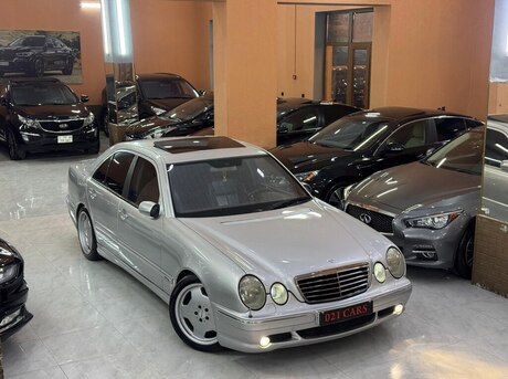 Mercedes E 320
