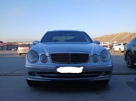 Mercedes E 220 2002