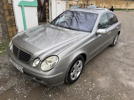 Mercedes E 220 2002