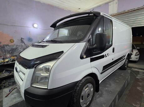 Ford Transit 2012