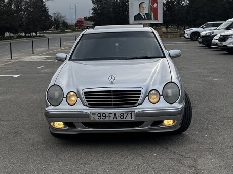 Mercedes E 270