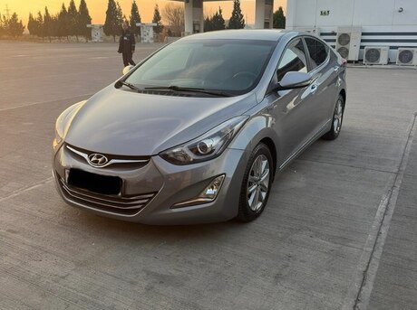 Hyundai Avante 2013