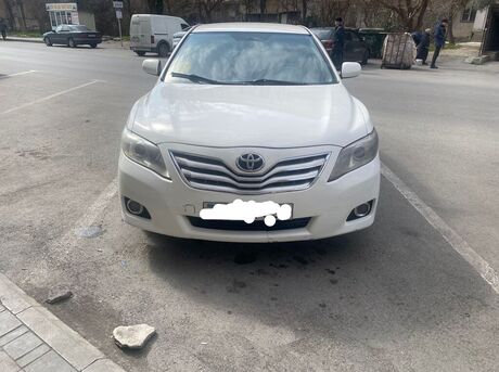 Toyota Camry 2011