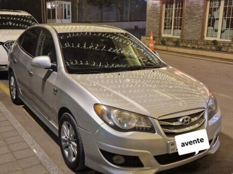 Hyundai Avante 2012