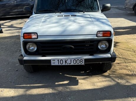 LADA (VAZ) Niva