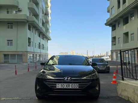 Hyundai Elantra 2020