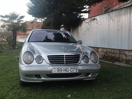 Mercedes E 270 2001