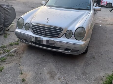 Mercedes E 240 2000