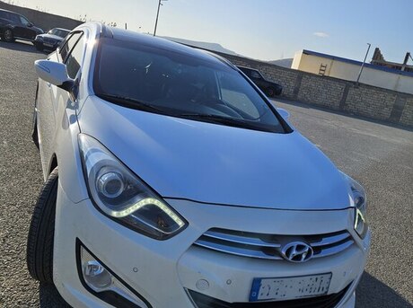Hyundai i40 2012