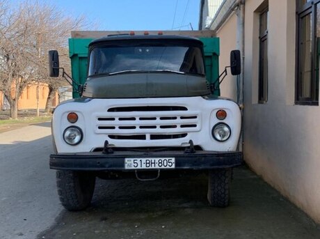 ZIL 130