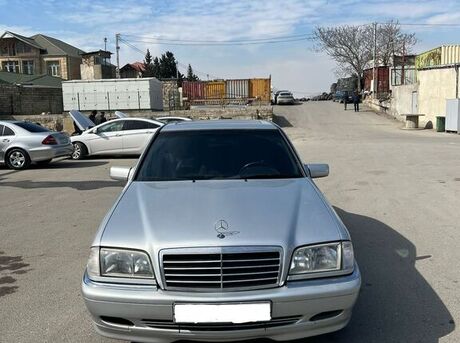 Mercedes C 220