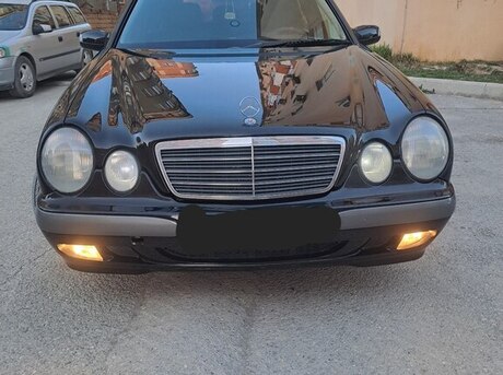 Mercedes E 200 2000