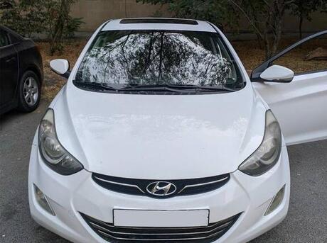 Hyundai Elantra 2011