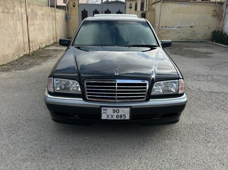 Mercedes C 230