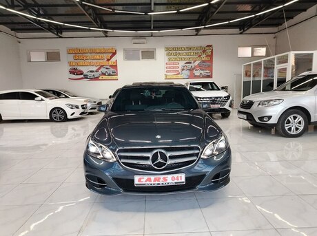 Mercedes E 220