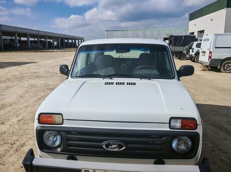 LADA (VAZ) Niva