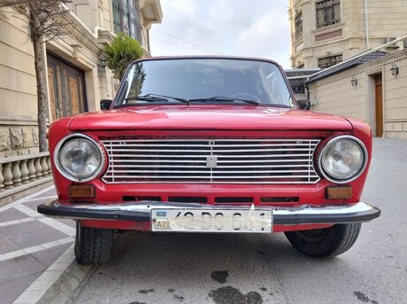 LADA (VAZ) 21011