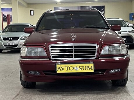 Mercedes C 220