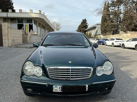 Mercedes C 240