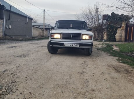 LADA (VAZ) 2107
