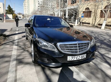 Mercedes E 220