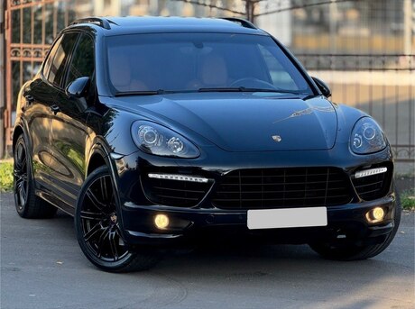 Porsche Cayenne GTS