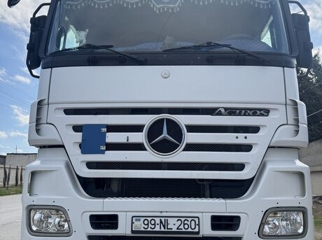 Mercedes Actros 1848