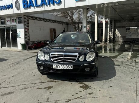 Mercedes E 220