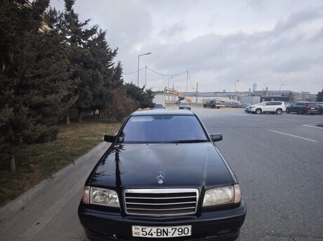 Mercedes C 220