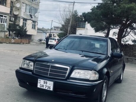 Mercedes C 240