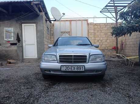 Mercedes C 180