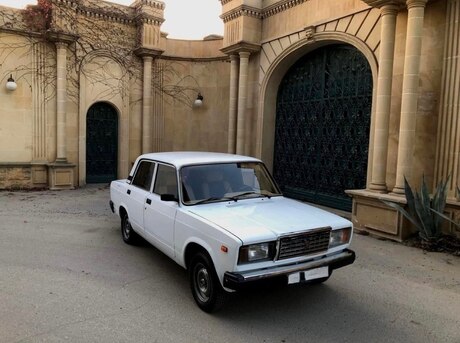 LADA (VAZ) 2107