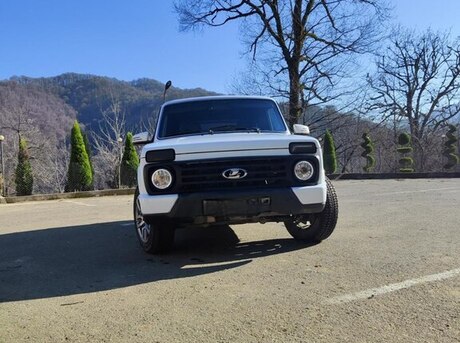 LADA (VAZ) Niva