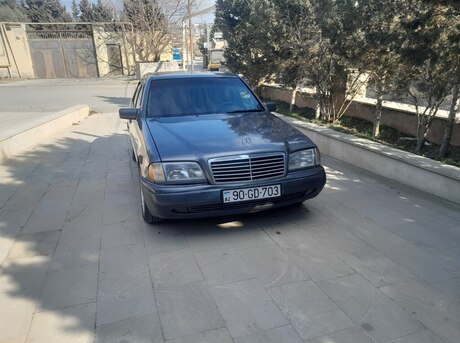 Mercedes C 220