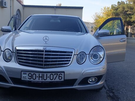 Mercedes E 220